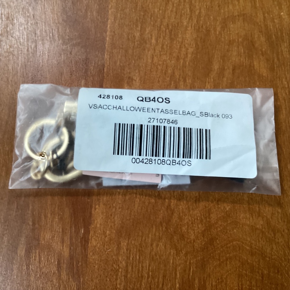 Victoria’s Secret Tassel Bag Charm Keychain Black NEW - Picture 3 of 5